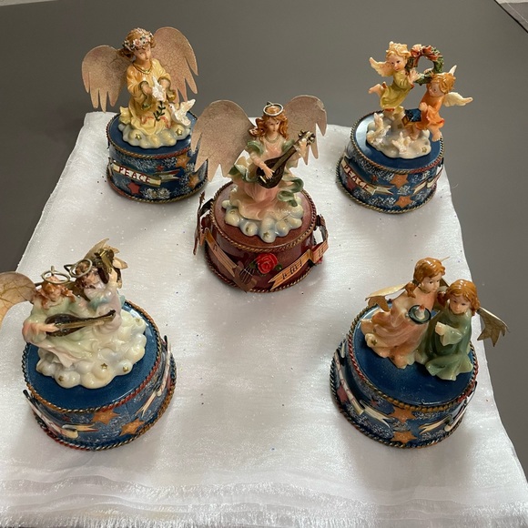 Angel Music Box,VTG Christmas Decor Albert E Price Bellmawr NJ Resin Figurine #4 - Picture 8 of 9